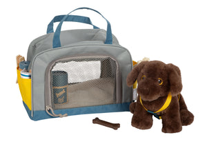 Labrador-Hund mit Tasche und Pflege-Set