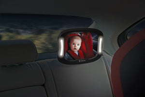 Spiegel mit Beleuchtung zur Beobachtung des Kindes