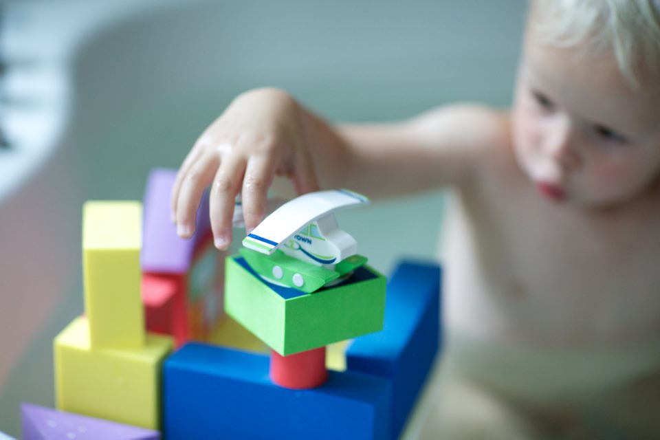 Badespielzeug  - Landeplatz für Wasserflugzeuge, 13 Teile