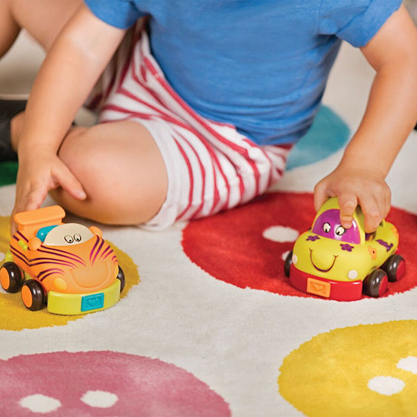 Vier weiche Autos mit Antrieb – Wheeeels - Tublu.de