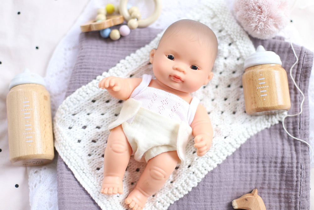 Puppe Mädchen - Asiatin 21 cm