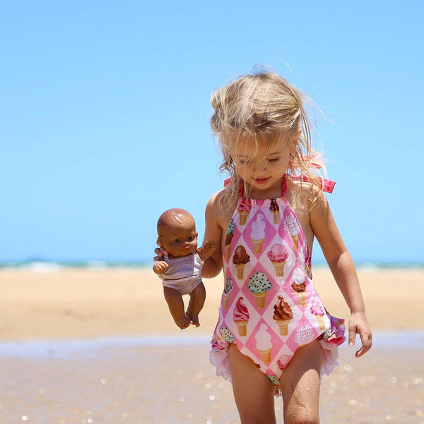 Puppe Mädchen - Europäerin 21 cm