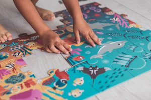 Leuchtendes Puzzle mit Mini-UV-Lampe – Ozean 24 Teile 3+ - Tublu.de