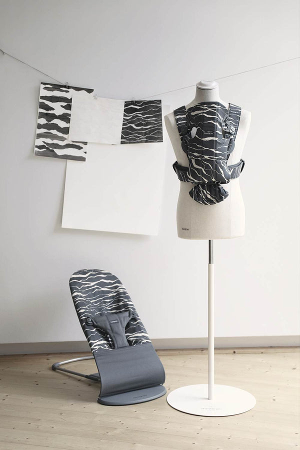 Babywippe BLISS COTTON – Anthrazit/Landscape Print