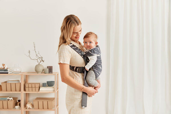 Babytrage MINI Cotton – Anthrazit/Landscape Print