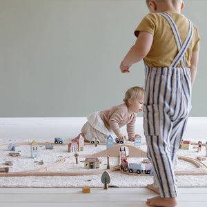 Holzeisenbahn XXL – 107 Teile - Tublu.de