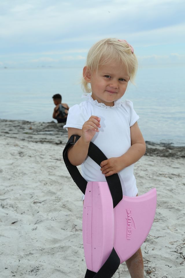 Haifischflossen-Schwimmgürtel für Kinder – Puderrosa