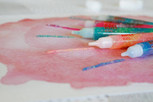 Dekorativer Glitzerkleber – 5 fluoreszierende Farben - Tublu.de