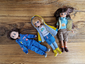 Puppe – Pfützenliebhaberin