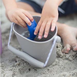Sandspielzeugset mit Gießkanne – Hellblau - Tublu.de