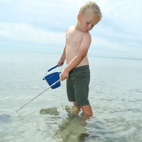 Zusammenklappbarer Eimer für Wasser und Sand – Marineblau - Tublu.de