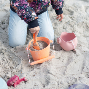 Zusammenklappbarer Eimer für Wasser und Sand – Koralle - Tublu.de