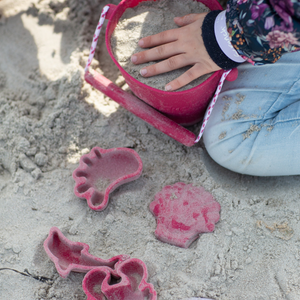 Zusammenklappbarer Eimer für Wasser und Sand – Violett - Tublu.de