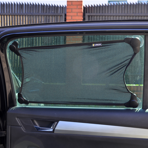 Flexibler Sonnenschutz für das Auto