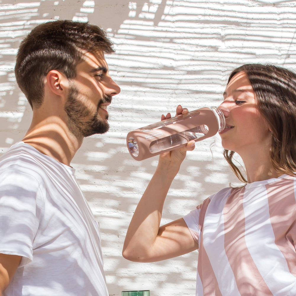 Glasflasche mit Schraubverschluss 600 ml – Grün