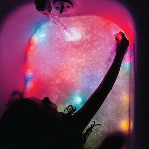 Sensorikwürfel, die im Wasser leuchten Sammy – rot - Tublu.de