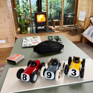 Egg Roadster – Hardy