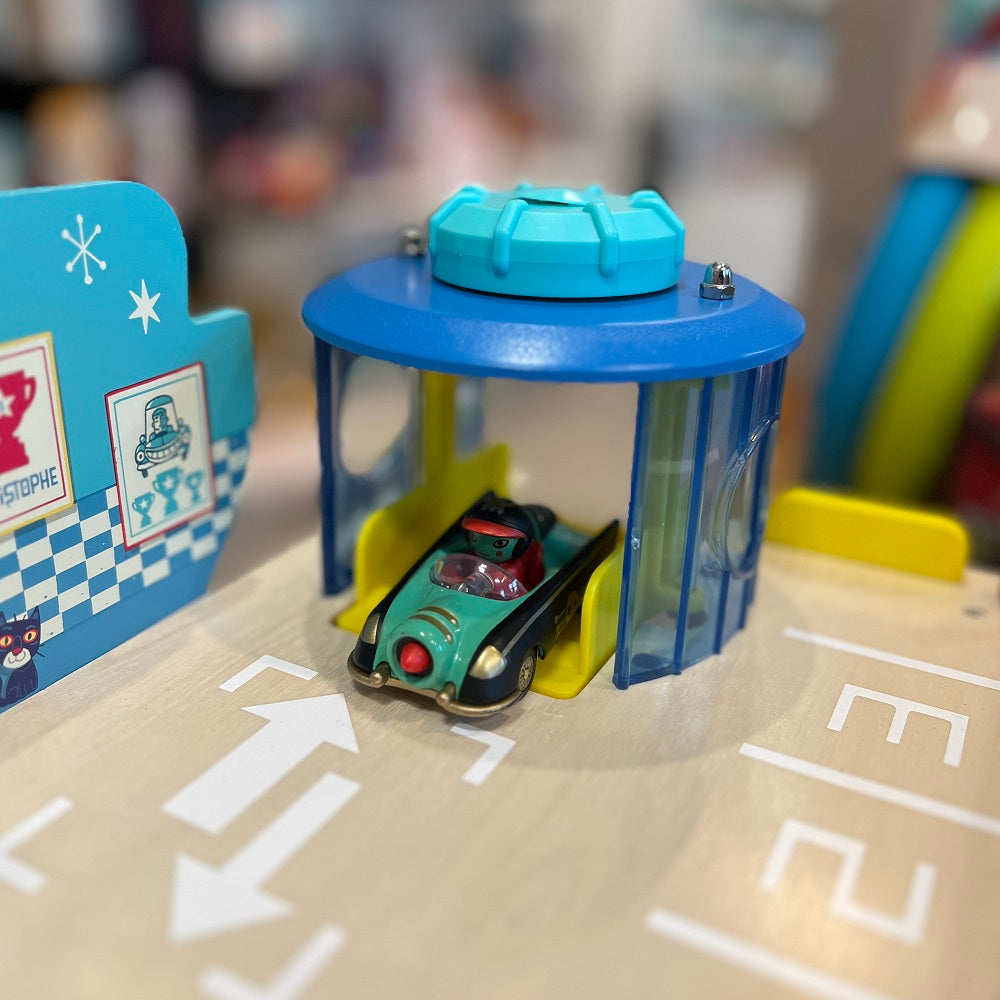 Holzgarage – Crazy Motors