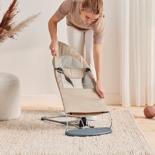 Babywippe BALANCE SOFT WOVEN – Khaki/Beige