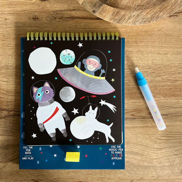 Magische Wassermalbücher mit Stütze - Cosmos - Tublu.de