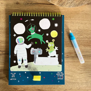 Magische Wassermalbücher mit Stütze - Cosmos - Tublu.de