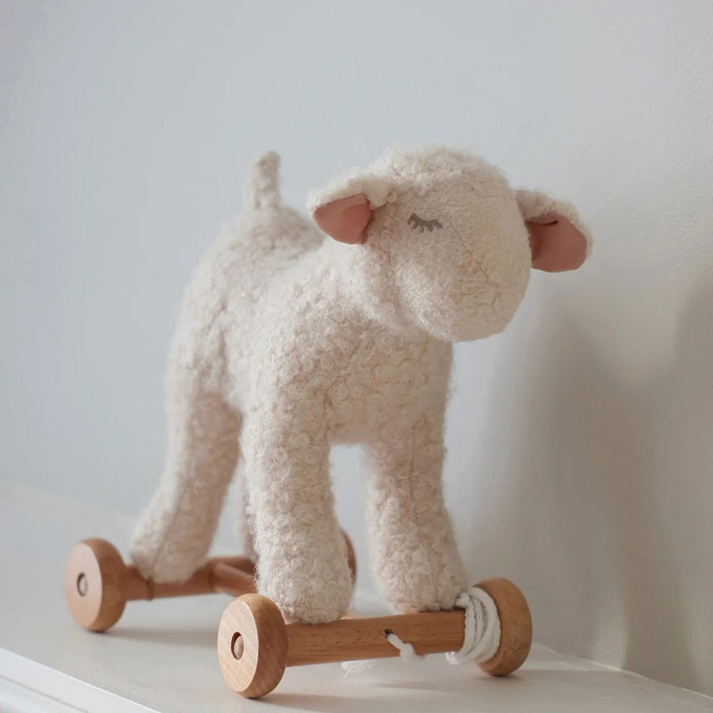 Mary das Wollschaf Kuscheltier zum Ziehen - Tublu.de