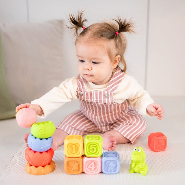 Sensorik-Bausteine Set Montessori 13-teilig mit Pyramide und Tieren
