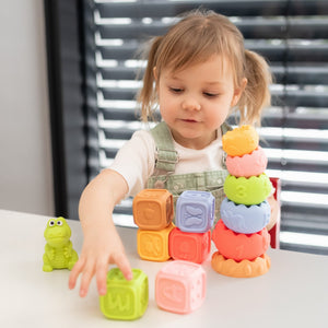 Sensorik-Bausteine Set Montessori 13-teilig mit Pyramide und Tieren