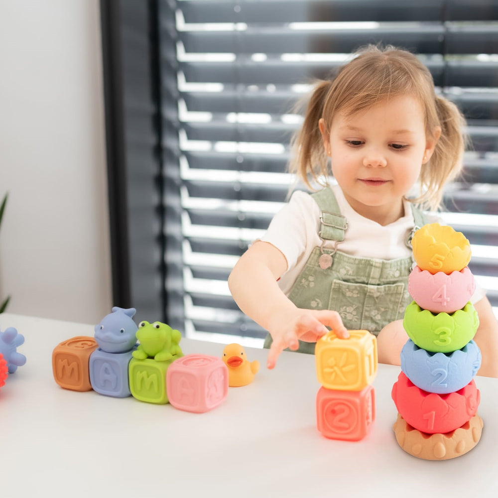 Sensorik-Bausteine Set Montessori 18-teilig mit Pyramide Bällen Tieren