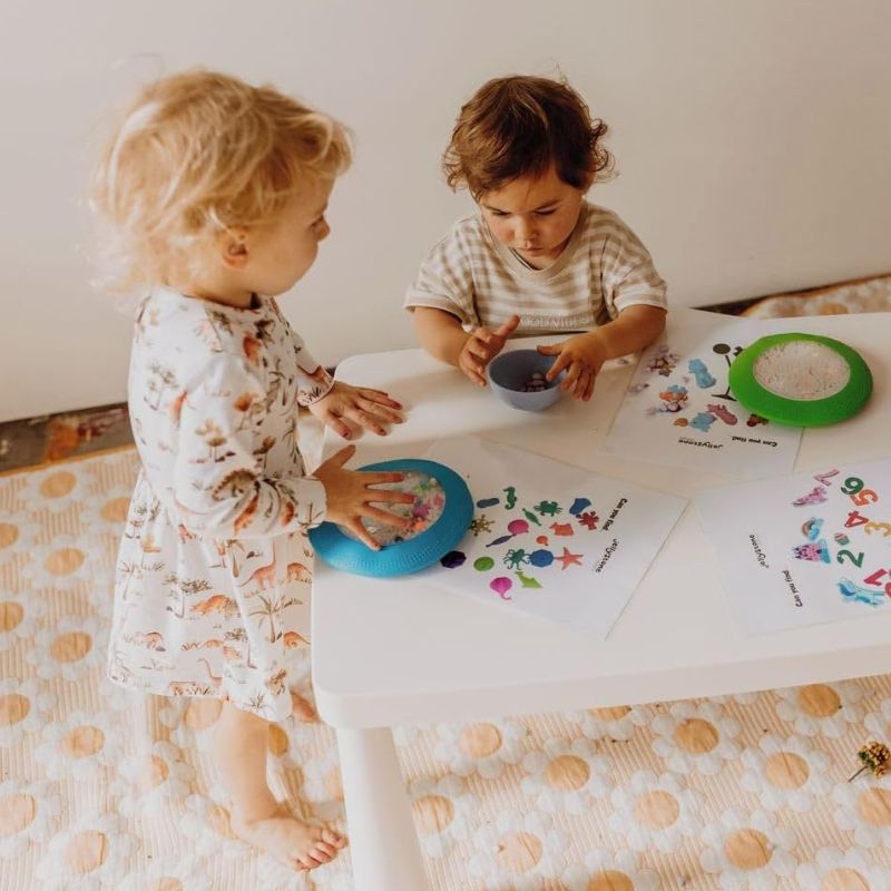 Peekaboo-Sensorikscheibe mit Figuren – Strand