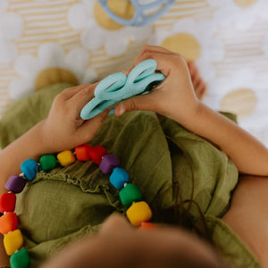 Sensorik-Set: Ball & Beißring 2-in-1 – Blau & Mint