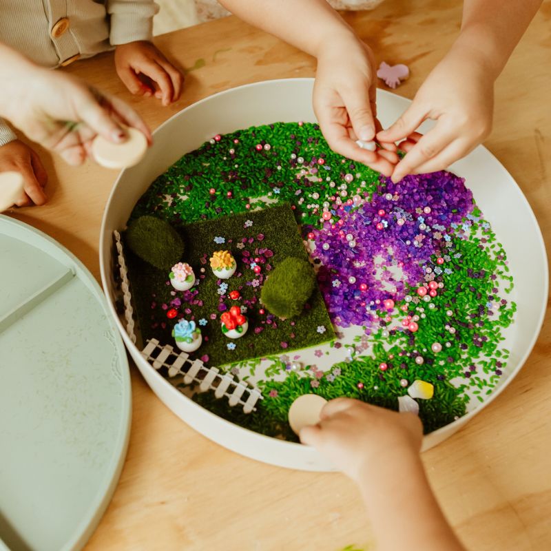 Sensorik-Spieltablett Play Tray 2-in-1 – Salbei