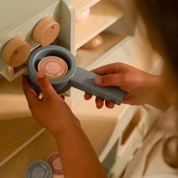 Drewniana kawiarenka z akcesoriami Little Dutch