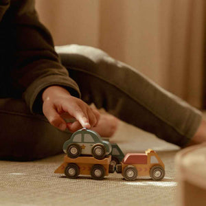 Zestaw 9 drewnianych pojazdów Little Dutch