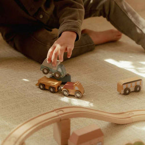 Zestaw 9 drewnianych pojazdów Little Dutch