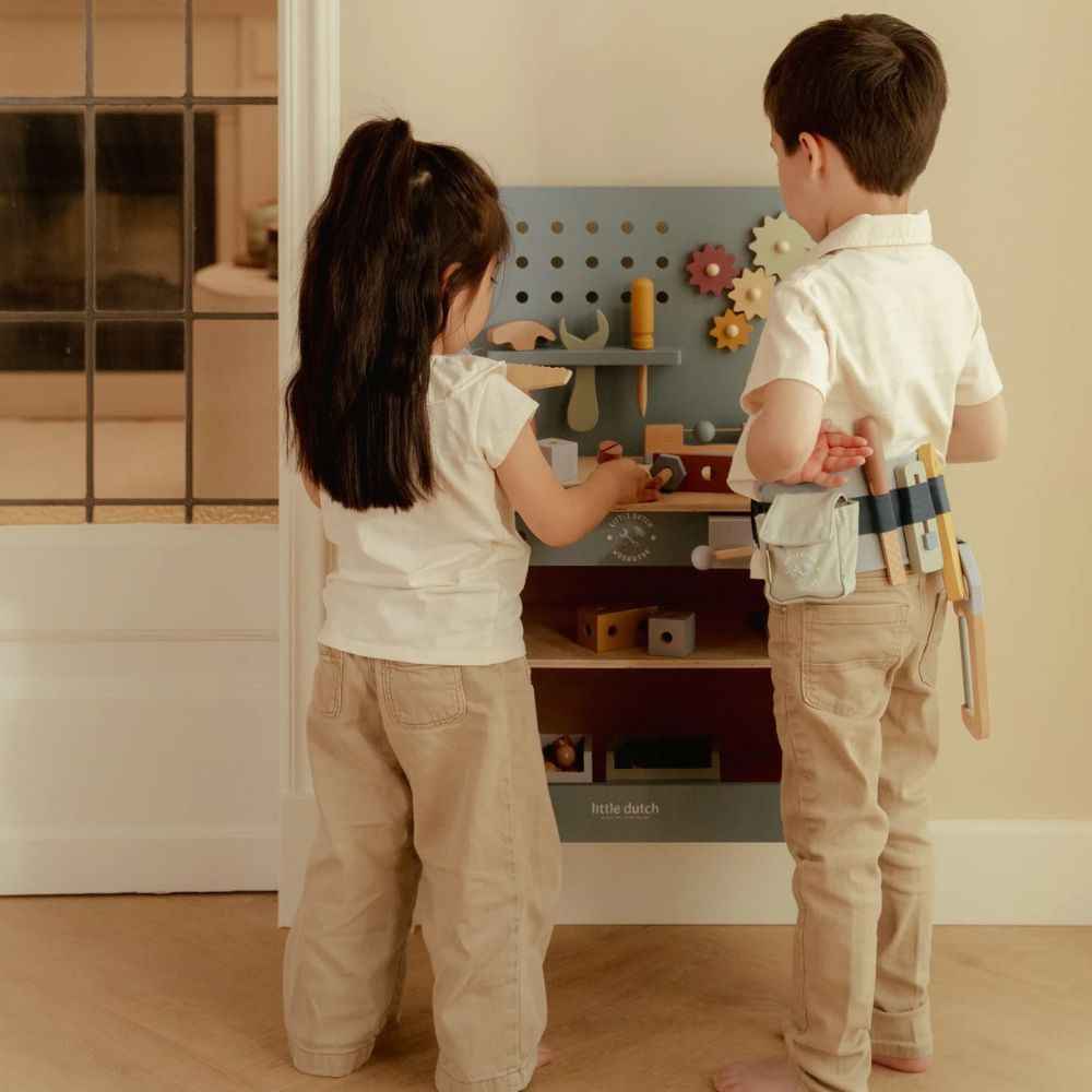 Pas z drewnianymi narzędziami Little Dutch