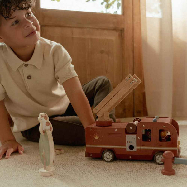 Wóz strażacki z figurkami Little Dutch
