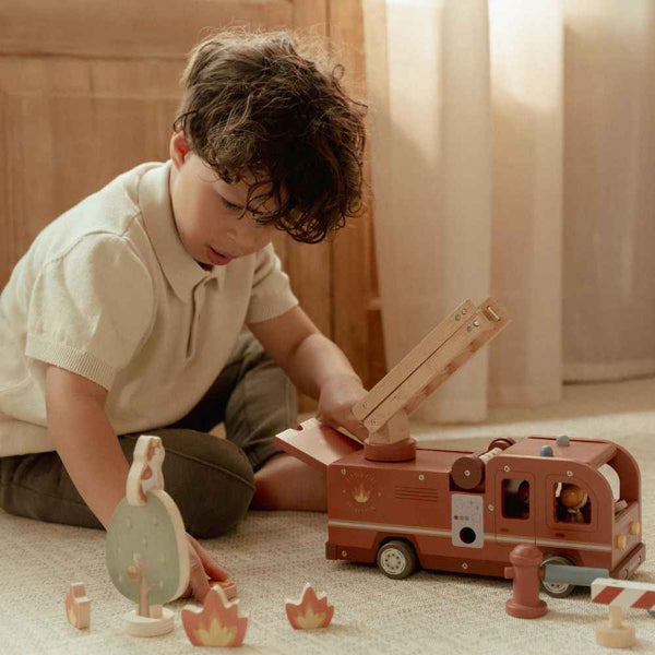 Wóz strażacki z figurkami Little Dutch