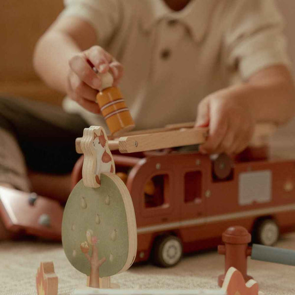 Wóz strażacki z figurkami Little Dutch