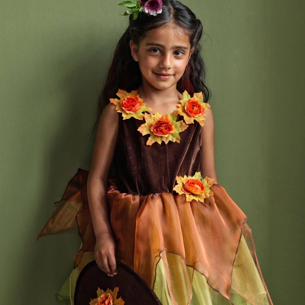 Kostüm – Tüllkleid mit Blumen und Hut, Hexe Sabrina, 3–4 Jahre