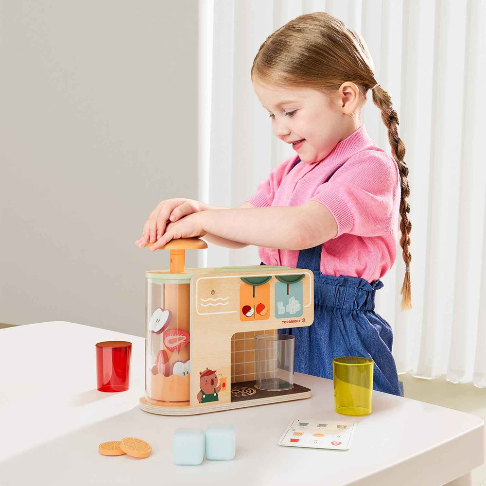 Interaktive Saftpresse aus Holz