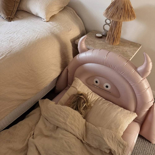 Aufblasbares Kinderbett – Monster Pink