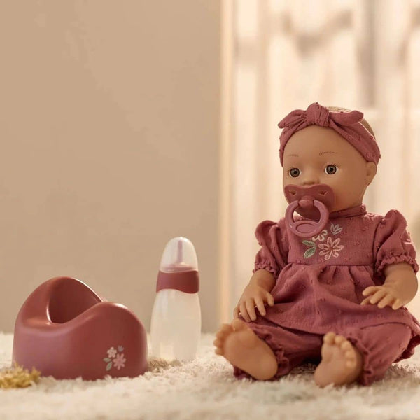 Puppe mit Zubehör – Livia