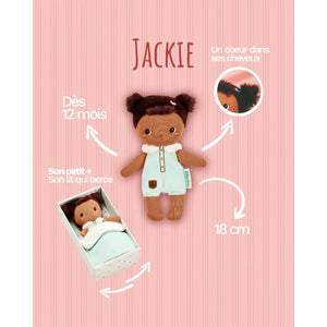 Infografik zur Mini-Puppe Jackie von Lilliputiens: 18 cm, ab 12 Monaten, mit Bettchen