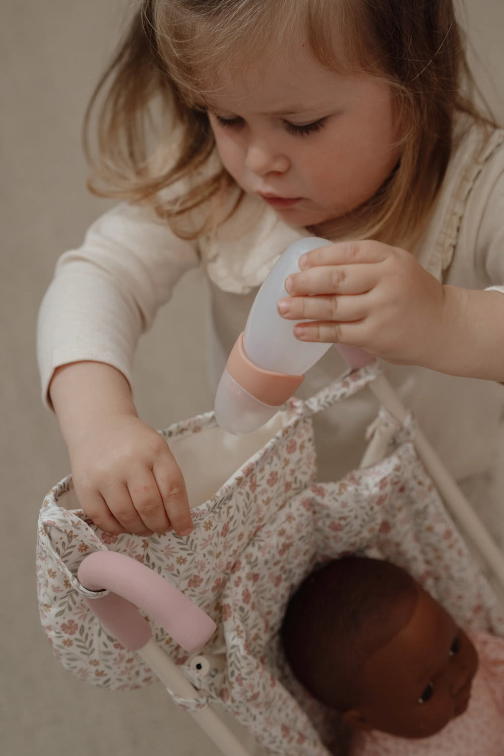 Faltbarer Kinderwagen für Puppen – Beige