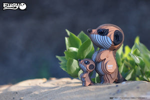 3D Öko-Puzzle Erdmännchen von Eugy in detailreicher Montage mit zwei niedlichen Erdmännchenfiguren