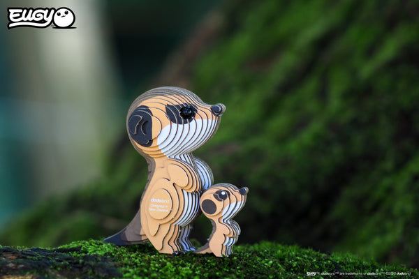 Eugy 3D Öko-Puzzle Erdmännchen zeigt detailreiche Holzfiguren von Erdmännchen mit naturgetreuen Farben