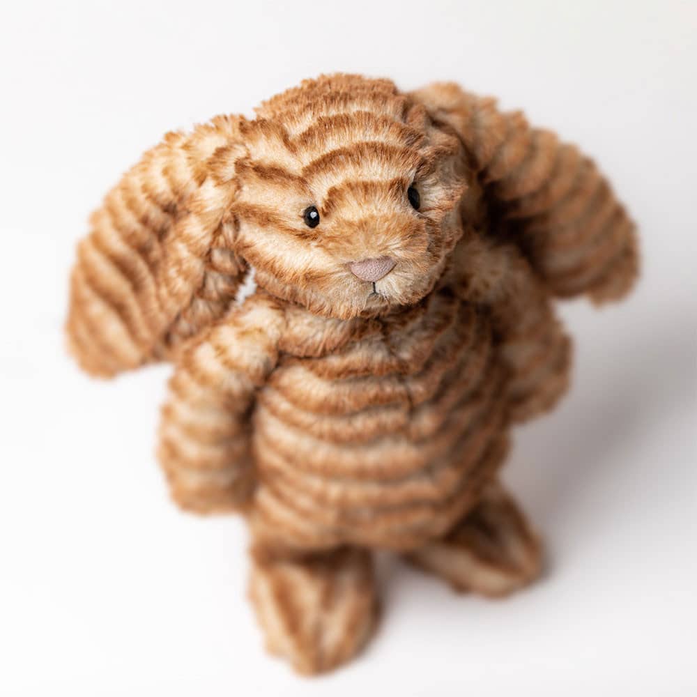 Jellycat Plüschhase LUX Juniper – Gold-Braun in sitzender Position mit weichem Fell