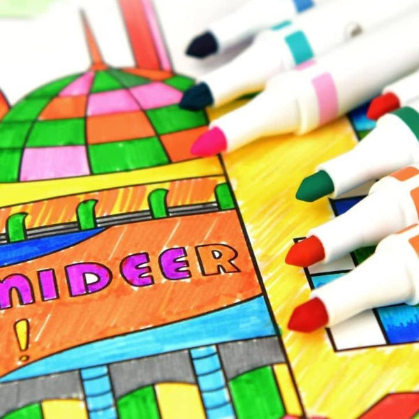 Bunte abwaschbare Marker für Kinder von Mideer auf einem Malblatt