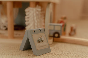 Holzgarage mit mehreren Ebenen